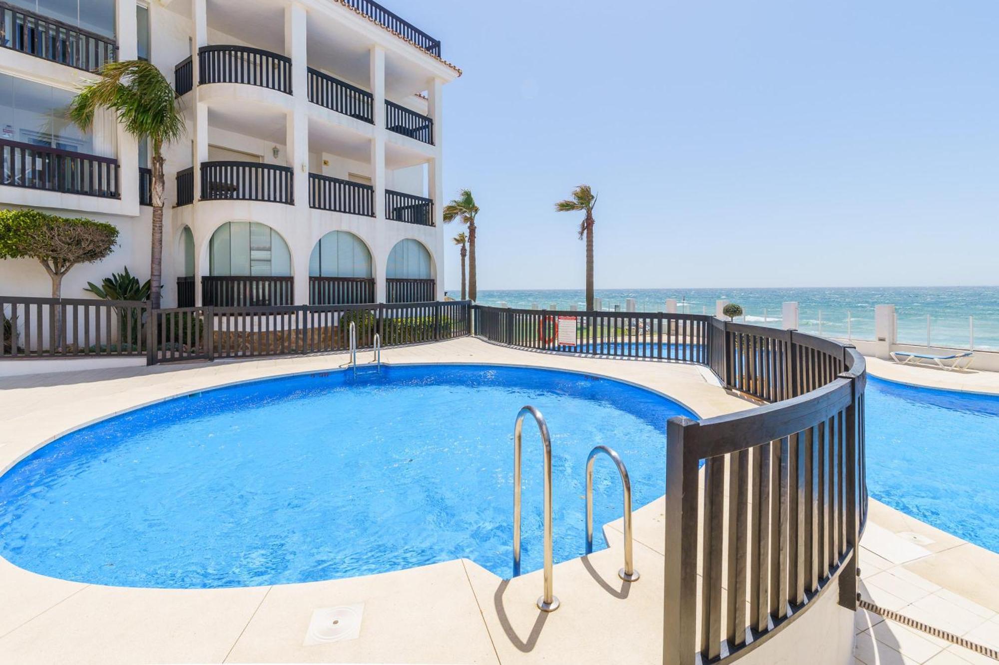 Puerta Del Mar Penthouse Beachfront - Happy Casa vacanze *