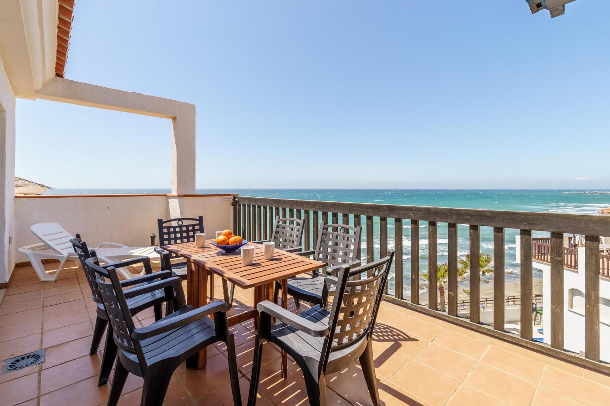 Puerta Del Mar Penthouse Beachfront - Happy Ferienhaus