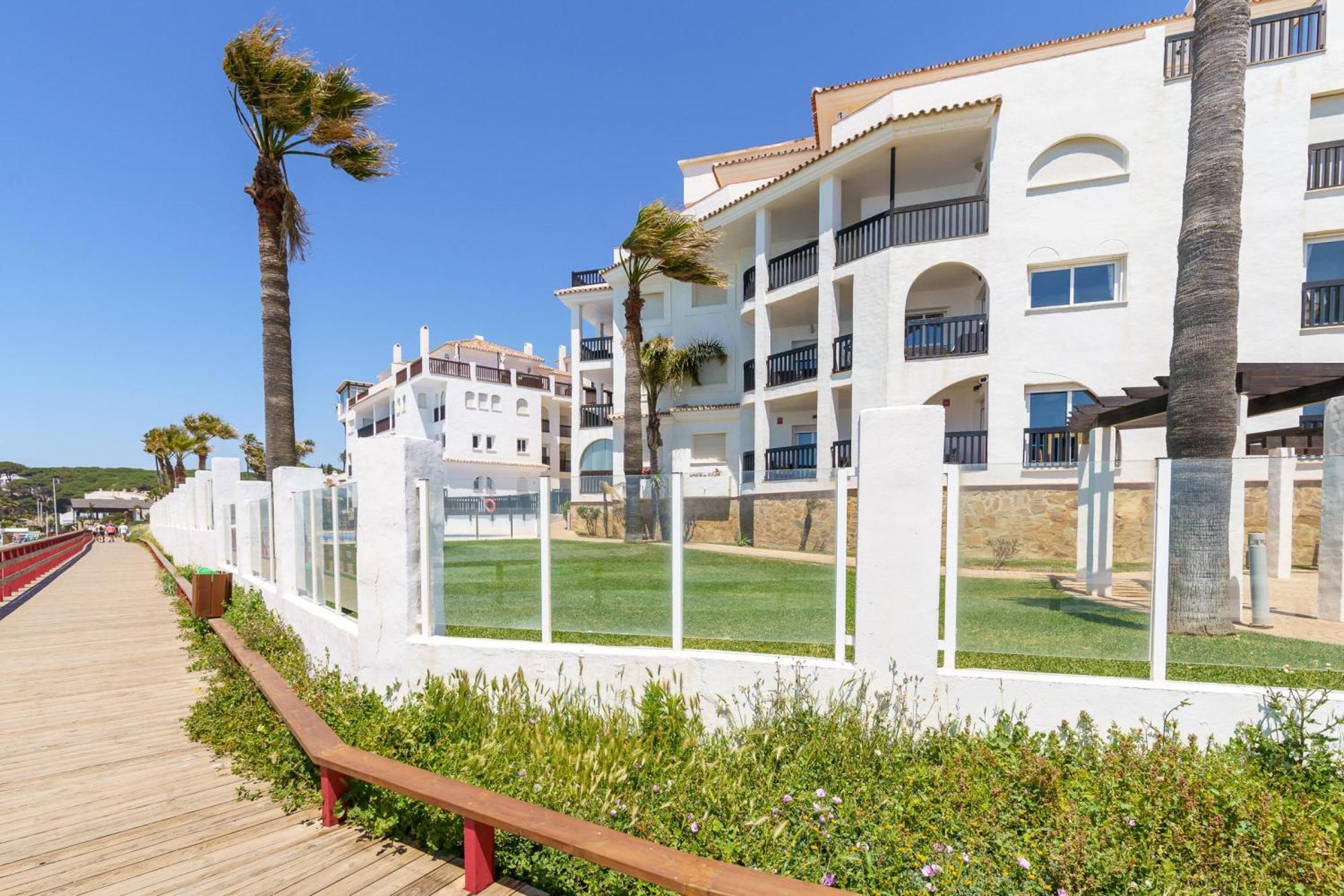 Puerta Del Mar Penthouse Beachfront - Happy *