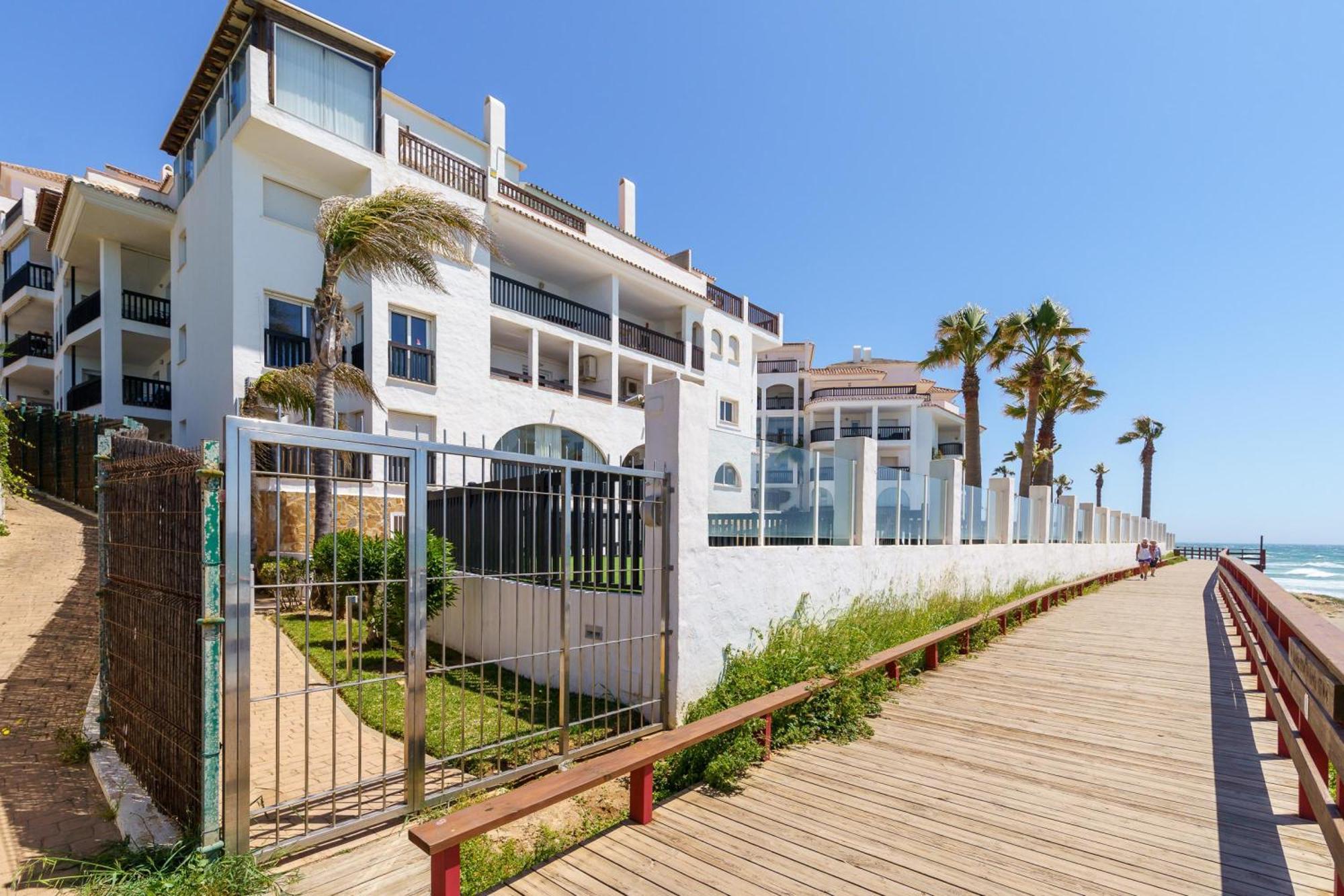 Ferienhaus Puerta Del Mar Penthouse Beachfront - Happy Sitio de Calahonda